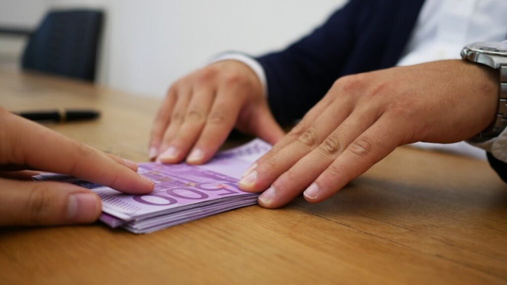 Umowa użyczenia na czas nieokreślony – PDF do pobrania bezpłatnie
